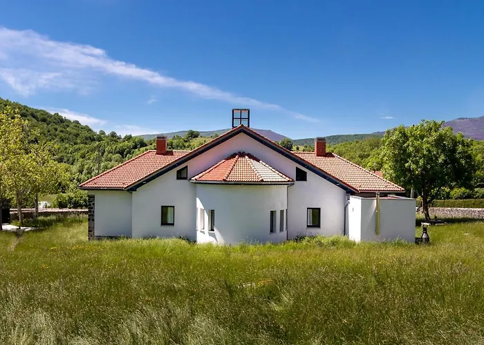 Rural Balneario De Feriehus Fontibre